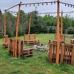 Ostoja Jarzabka بيت للعطل Wasewo
